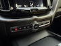 Volvo XC60 2.0 T4 Momentum // 18.000km! //