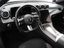 Mercedes-Benz C-klasse Estate 200 AMG Line | Climate control | Achteruitrijcamera | Wegklapbare trekhaak | Navigatie | Dodehoek assistent | LED | Sfeerverlichting | Adaptieve cruise control | Verwarmde voorstoelen | Elektrische kofferbak