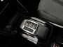 Peugeot 2008 136pk Hybrid Allure | AppleCarplay/Android | Camera | Stoelverwarming | Climate | Parkeersensoren VOOR+Achter | LED koplampen | AUTOMAAT