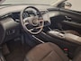 Hyundai Tucson 1.6 T-GDI PHEV Comfort 4WD Camera | Stuur & Stoelverwarming |19" Lichtmetaal | Digitaal Dashboard | Climate | Adaptieve Cruise | Achteruitrijcamera | Airco (automatisch) | Apple Carplay/Android Auto|telefoonintegratie premium