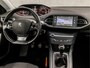 Peugeot 308 SW 1.2 PureTech Allure Sport (PANORAMADAK, APPLE CARPLAY, 360 CAMERA, ADAPTIVE CRUISE, TREKHAAK, SPORTSTOELEN, GETINT GLAS, LM VELGEN, NIEUWSTAAT)