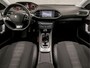 Peugeot 308 SW 1.2 PureTech Allure Sport (PANORAMADAK, APPLE CARPLAY, 360 CAMERA, ADAPTIVE CRUISE, TREKHAAK, SPORTSTOELEN, GETINT GLAS, LM VELGEN, NIEUWSTAAT)