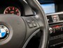 BMW 3-Serie Touring 318i High Executive 143Pk Automaat (YOUNGTIMER, PANORAMADAK, 4 CILINDER, NAVIGATIE, CLIMATE, LEDER, STOELVERWARMING, SPORTSTOELEN, GETINT GLAS, XENON, PARKEERSENSOREN, NIEUWSTAAT)