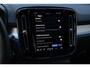 Volvo XC40 B4 Plus Dark | Harman Kardon Premium Audio | Climate Pack | Trekhaak | All Season banden | Google Infotainment | Adaptieve Cruise Control | BLIS | Parkeercamera | Elektrische Kofferklep | Keyless |