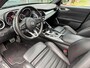 Alfa Romeo Giulia 2.0T Sprint - Automaat - Pano/Schuifdak - Leder - Navi - Afn. Trekhaak -Org.NL