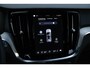 Volvo V60 T6 Plug-in hybrid AWD Plus Dark | Verwarmbare voorstoelen | Verwarmbaar stuurwiel | Verwarmbare achterbank | Charcoal Sportleder | Zwarte hemel | 19 inch Lichtmetalen velgen | Parkeercamera | Elektrische verstelbare voorstoelen met geheugen | Premium audio by Harman Kardon |