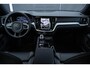Volvo V60 T6 Plug-in hybrid AWD Plus Dark | | Verwarmbare voorstoelen | Verwarmbaar stuurwiel | Verwarmbare achterbank | Charcoal Sportleder | Zwarte hemel | 19 inch Lichtmetalen velgen | Parkeercamera | Elektrische verstelbare voorstoelen met geheugen | Premium audio by Harman Kardon |