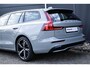Volvo V60 T6 Plug-in hybrid AWD Plus Dark | | Verwarmbare voorstoelen | Verwarmbaar stuurwiel | Verwarmbare achterbank | Charcoal Sportleder | Zwarte hemel | 19 inch Lichtmetalen velgen | Parkeercamera | Elektrische verstelbare voorstoelen met geheugen | Premium audio by Harman Kardon |