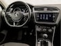 Volkswagen Tiguan 1.4 TSI Comfort (STOELVERWARMING, PARKEERSENSOREN, TREKHAAK, SPORTSTOELEN, GETINT GLAS, BLUETOOTH, NIEUWSTAAT)