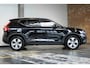 Volvo XC40 T2 Momentum | Blond Lederen Bekleding | Dealeronderhouden | High Performance Audio | Volvo on Call | Privacy Glass | Stoelverwarming |