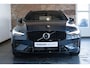 Volvo V60 2.0 T6 Plug-in hybrid AWD Plus Dark | Adaptive Cruise Control | 360° Parkeercamera | Stoelverwarming | Stuurwielverwarming | Harman Kardon Premium Audio | Electrische wegklapbare trekhaak | Google infotainment | Longe Range