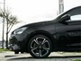 Opel Corsa 1.2 Turbo Elegance PANO LED CAMERA STOEL EN STUURW VERW 17 INCH DODEHOEK