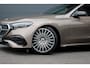 Mercedes-Benz E-klasse 300 e AMG Line | Hyperscreen | Airmatic | Achterasbesturing | Distronic+ | Stoelventilatie | Memory | Burmester | HUD | Digital Light | Surround Camera | Verwarmd Stuurwiel |