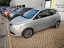 Lancia Ypsilon 0.9 TwinAir Platinum Airco All-Season Banden Bluetooth probleem