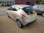 Lancia Ypsilon 0.9 TwinAir Platinum Airco All-Season Banden Bluetooth probleem