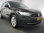 Volkswagen Tiguan 1.5 TSI Life Business | Trekhaak | Carplay | IQ Drive | Winterpakket