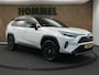 Toyota RAV4 2.5 Hybrid Style - ORIGINEEL NEDERLANDSE AUTO - BI-TONE - AFKOMSTIG VAN 1E EIGENAAR - NAVIGATIE -ELEKTRISCHE ACHTERKLEP - DRAADLOZE TELEFOONLADER -ELEKTRISCHE BESTUURDERSSTOEL - JBL AUDIO - CAMERA IN BINNENSPIEGEL - 360 GRADEN CAMERA - DODEHOEK DETECTIE - ALARM KLASSE 3 - BEARLOCK BEVEILIGING - THUISKOMER