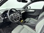 Volvo XC40 B4 Plus Dark | Trekhaak | Reserve wiel | BLIS | Adaptive Cruiscontrol | Verwarmbare voorruit | Elektrische achterklep |