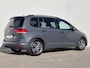 Volkswagen Touran 1.5 TSI Comfort Business 7 Persoons! Automaat / Keyless Entry / Adaptieve Cruise Control / Apple Carplay & Android Auto / Stoelverwarming / Achteruitrijcamera / Elektrische Achterklep / Climate control / Lichtmetalen Velgen / Parkeersensoren Voor + Achter /