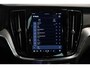 Volvo V60 T6 Plug-in hybrid AWD Plus Dark | Harman & Kardon Audio | Trekhaak | Nappa Lederen Stoelen | Stoelverwarming V+A | 360 Rondomzicht Parkeercamera |