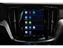 Volvo V60 T6 Plug-in hybrid AWD Plus Dark | Harman & Kardon Audio | Trekhaak | Nappa Lederen Stoelen | Stoelverwarming V+A | 360 Rondomzicht Parkeercamera |