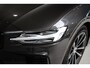 Volvo V60 T6 Plug-in hybrid AWD Plus Dark | Harman & Kardon Audio | Trekhaak | Nappa Lederen Stoelen | Stoelverwarming V+A | 360 Rondomzicht Parkeercamera |