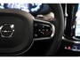 Volvo V60 T6 Plug-in hybrid AWD Plus Dark | Harman & Kardon Audio | Trekhaak | Nappa Lederen Stoelen | Stoelverwarming V+A | 360 Rondomzicht Parkeercamera |