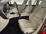 Volvo V60 2.0 B3 Business Pro Fusion Red / Blond Leather | Intellisafe! | Stoel/Stuurverw. | Dealer Onderhouden!