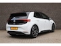 Volkswagen ID.3 204pk First 58 kWh | SoH 94% | Navigatie | Steunhaak | 20" Velgen