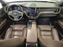 Volvo XC60 2.0 B5 Momentum Exclusive | Adaptieve Cruise Control | Panoramadak | Trekhaak | Harman Kardon Audio | 360º Parkeercamera | Head-Up Display | Lederen Comfort Stoelen | Stoel-/Stuurverwarming | Standkachel |