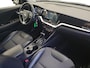 Kia Niro 1.6 GDi Hybrid DynamicLine | Trekhaak | Navigatie | Camera | Adaptieve cruise control | Apple Carplay / Android Auto | Parkeersensoren achter | Verbruik 1 op 20!