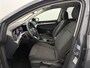 Volkswagen Golf 1.5 TSI Life Business Clima, Apple carplay, Parkeersensoren, Stoelverwarming, Sfeerverlichting, Led, Keyless start, 2 jaar garantie