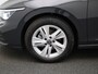 Volkswagen Golf Variant 1.0 TSI Life Business 110 PK | Achteruitrijcamera | Elektrisch verstelbare voorstoel met memory en massage | Navigatie | App Connect | Stoelverwarming | Adaptive Cruise Control