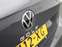 Volkswagen Golf Variant 1.0 TSI Life Business 110 PK | Achteruitrijcamera | Elektrisch verstelbare voorstoel met memory en massage | Navigatie | App Connect | Stoelverwarming | Adaptive Cruise Control
