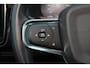 Volvo XC40 T2 Business Pro - IntelliSafe Assist & Surround - Parkeercamera achter - Parkeersensoren voor & achter - Apple Carplay & Android Auto - Elektr. inklapbare trekhaak - 19' LMV