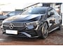 Mercedes-Benz CLA Shooting Brake 180 AMG Sfeer Pano HUD Elc. Stoelen 360 Camera