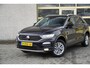 Volkswagen T-Roc 1.5 TSI 150PK! Automaat Style BJ2021 Lmv 16" | Led | Pdc | Navi | App-Connect | Climate control | Cruise control | Extra getint glas