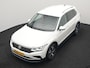 Volkswagen Tiguan 1.4 TSI eHybrid Elegance Plug In Hybrid 245pk Dealer O.H. PHEV | Trekhaak Af Fabriek | Adaptive Cruise | IQ Light | Camera | Stoelen & Stuur Verwarmd | Apple Carplay | Blis | Navigatie | DAB |