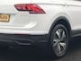 Volkswagen Tiguan 1.4 TSI eHybrid Elegance Plug In Hybrid 245pk Dealer O.H. PHEV | Trekhaak Af Fabriek | Adaptive Cruise | IQ Light | Camera | Stoelen & Stuur Verwarmd | Apple Carplay | Blis | Navigatie | DAB |
