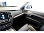 Volvo XC90 2.0 T8 AWD 335kW/455pk Aut8 Recharge Long Range Ultimate Bright LUCHTVERING + PANORAMADAK + HARMAN/KARDON + STOELVERWARMING V&A + STUURVERWARMING + STOELVENTILATIE + ADAPT.CRUISE + BLIS + GOOGLE DASH&SERVICES + 360 CAMERA + PARKSENSOREN + 21" LM-VELGEN!!