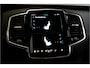 Volvo XC90 2.0 T8 AWD 335kW/455pk Aut8 Recharge Long Range Ultimate Bright LUCHTVERING + PANORAMADAK + HARMAN/KARDON + STOELVERWARMING V&A + STUURVERWARMING + STOELVENTILATIE + ADAPT.CRUISE + BLIS + GOOGLE DASH&SERVICES + 360 CAMERA + PARKSENSOREN + 21" LM-VELGEN!!