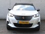 Peugeot e-2008 EV GT Pack 50 kWh | Navigatie | Stoelverwarming | Alcantara interieur | Apple en Android | Two tone lak
