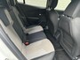 Peugeot e-2008 EV GT Pack 50 kWh | Accustaat 93% | Navigatie | Stoelverwarming | Alcantara interieur | Apple en Android | Two tone lak