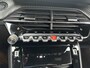 Peugeot e-2008 EV GT Pack 50 kWh | Navigatie | Stoelverwarming | Alcantara interieur | Apple en Android | Two tone lak