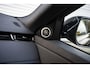 Land Rover Range Rover Evoque 2.0 P200 AWD R-Dynamic HSE | Facelift | Black Pack | Leder | Trekhaak | 20 inch |