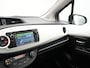 Toyota Yaris 1.3 VVT-i Dynamic | Glazen Panoramadak | Navigatie |