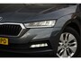 Skoda Octavia Combi 1.0 e-TSI Automaat! Business Edition BJ2021 Lmv 16" | Led V+A | Pdc | Navi | Dynamische knipperlichten | Trekhaak | Elek. achterklep | App-Connect | Virtual cockpit | Climate control | Cruise control | Getint glas