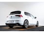 Volkswagen Golf 2.0 TSI GTI Head up - Harman Kardon - Sportstoelen - Adaptieve onderstelregeling - Achteruitrijcamera - Parkeersensoren voor/achter - Winterpakket - Koplampverlichting LED - Getinte Ruiten -