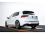 Volkswagen Golf 2.0 TSI GTI Head up - Harman Kardon - Sportstoelen - Adaptieve onderstelregeling - Achteruitrijcamera - Parkeersensoren voor/achter - Winterpakket - Koplampverlichting LED - Getinte Ruiten -