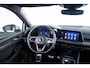 Volkswagen Golf 2.0 TSI GTI Head up - Harman Kardon - Sportstoelen - Adaptieve onderstelregeling - Achteruitrijcamera - Parkeersensoren voor/achter - Winterpakket - Koplampverlichting LED - Getinte Ruiten -